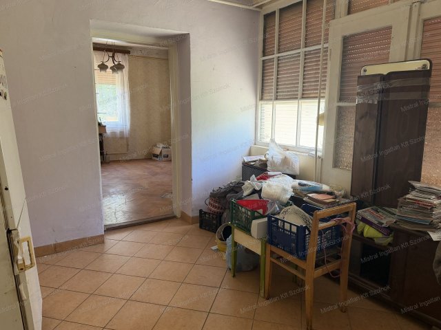 Eladó családi ház, Törökszentmiklóson, Pozderka utcában