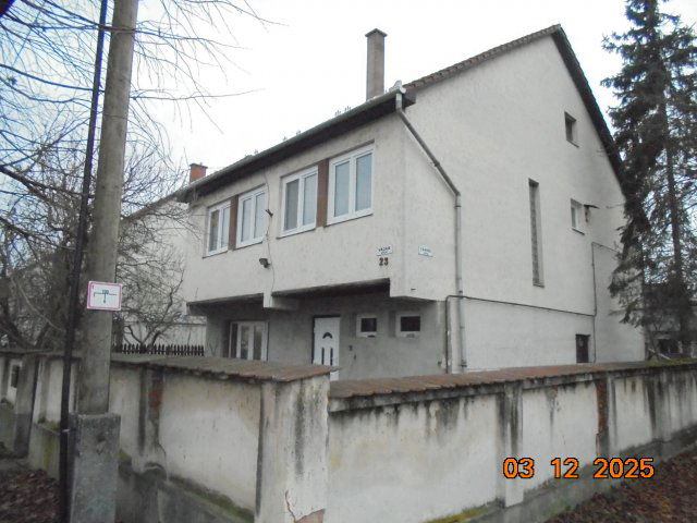 Eladó családi ház, Kazincbarcikán 55 M Ft, 5 szobás