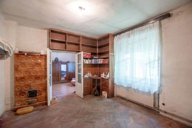 Eladó családi ház, Budapesten, XIV. kerületben, Szlatina utcában