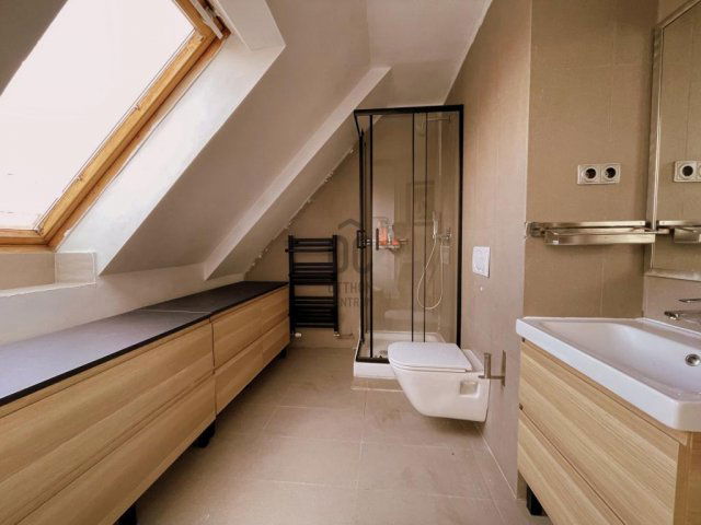 Eladó téglalakás, Budapesten, IX. kerületben 210 M Ft, 3 szobás