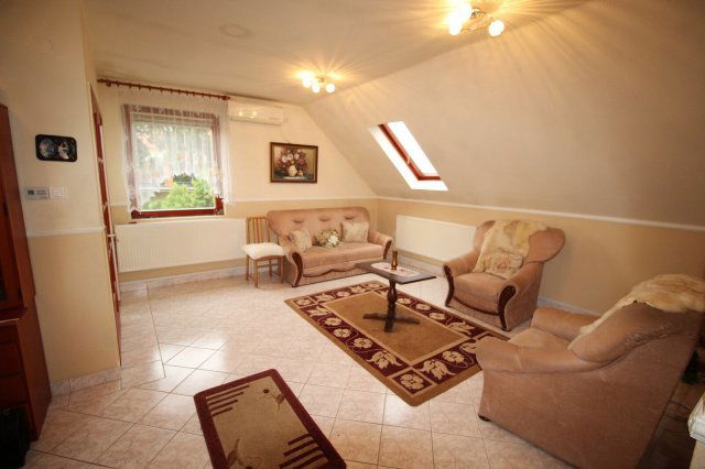 Eladó családi ház, Nyíregyházán 63.9 M Ft, 4 szobás