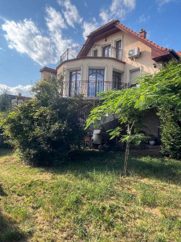 Eladó családi ház, Miskolcon 165 M Ft, 6 szobás