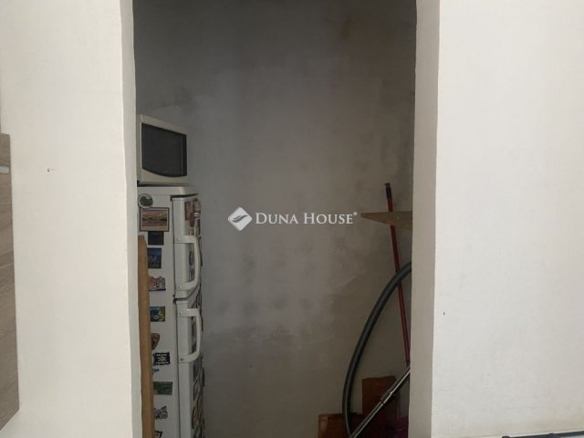 Eladó családi ház, Budapesten, XVIII. kerületben 94 M Ft