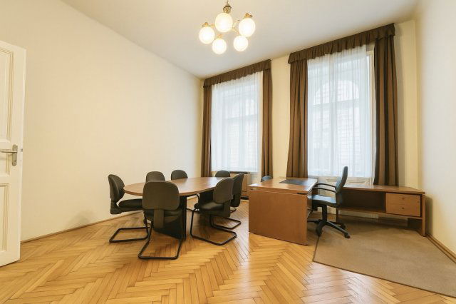 Eladó téglalakás, Budapesten, VI. kerületben 93 M Ft, 3 szobás