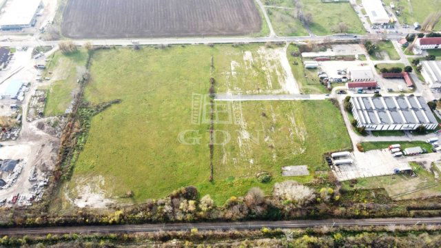 Eladó ipari ingatlan, Székesfehérvárott 1250 M Ft