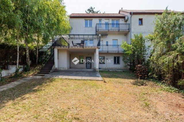 Eladó ikerház, Budapesten, II. kerületben 375 M Ft, 5 szobás