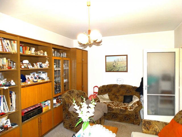 Eladó panellakás, Debrecenben 46.99 M Ft, 2 szobás