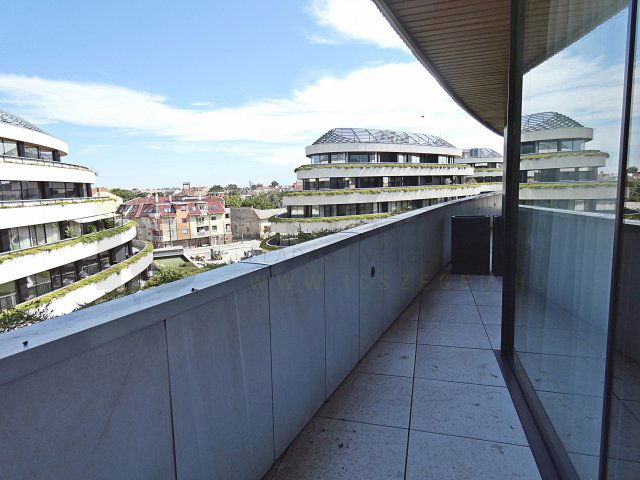 Eladó téglalakás, Szegeden, Bakay Nándor utcában 55 M Ft