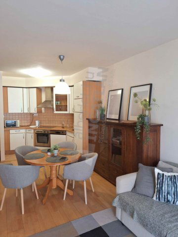 Kiadó téglalakás, albérlet, VI. kerületben, Király utcában