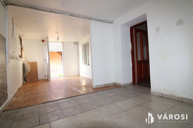Eladó családi ház, Sarkadon 18 M Ft, 4 szobás