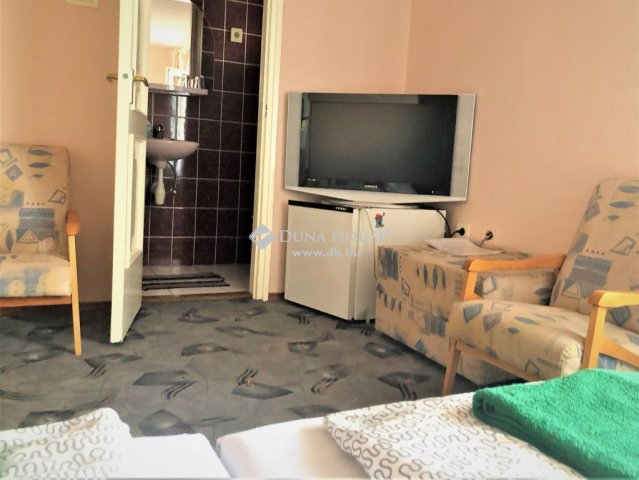 Eladó hotel, Budapesten, XVI. kerületben 519.99 M Ft, 32 szobás