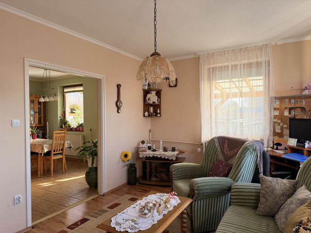 Eladó családi ház, Kisbajcson 79.9 M Ft, 4 szobás