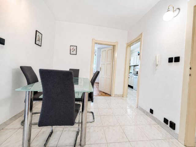 Kiadó téglalakás, albérlet, Debrecenben 300 E Ft / hó, 3 szobás