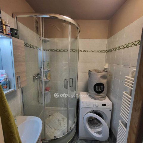 Eladó panellakás, Budapesten, XV. kerületben 74.8 M Ft