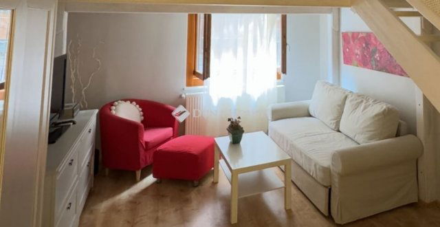 Eladó téglalakás, Budapesten, VII. kerületben 52.3 M Ft