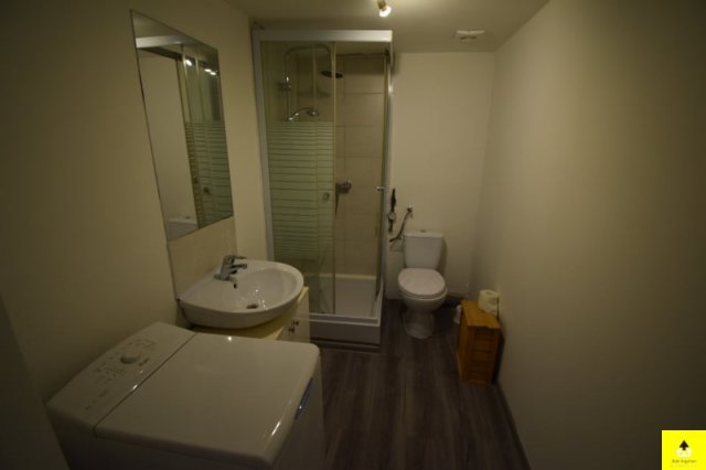 Eladó téglalakás, Kőszegen 18 M Ft, 1 szobás