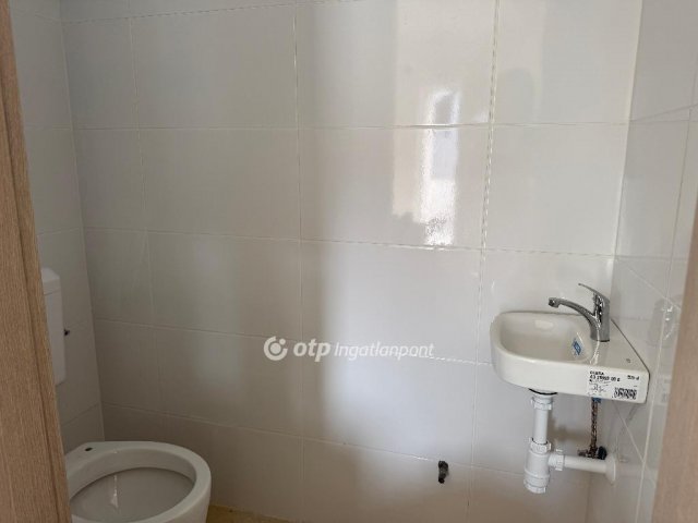 Eladó családi ház, Ráckevén 86.9 M Ft, 4 szobás