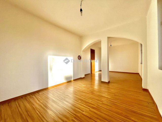 Eladó családi ház, Jánoshalmán 10.075 M Ft, 2 szobás