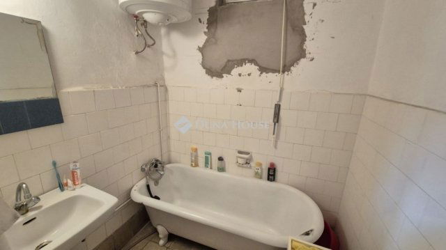 Eladó téglalakás, Budapesten, VII. kerületben 79.9 M Ft