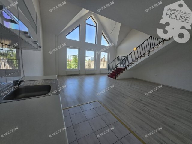 Eladó téglalakás, Nagykőrösön 77.99 M Ft, 2 szobás