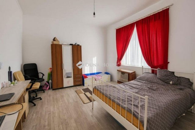 Eladó családi ház, Kisteleken 29.9 M Ft, 3 szobás