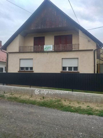 Eladó ikerház, Harkányban 29.85 M Ft, 2 szobás