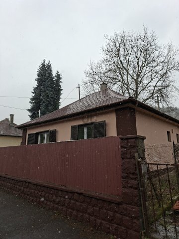 Eladó családi ház, Salgótarjánban 28 M Ft, 3 szobás