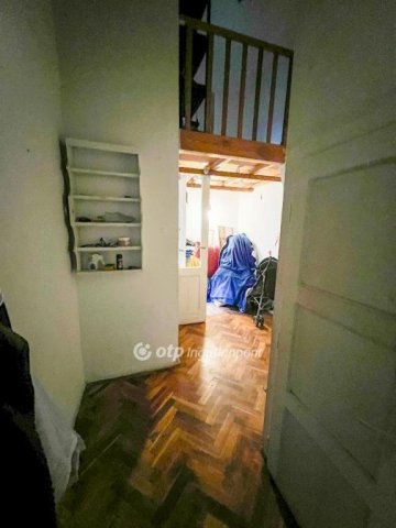 Eladó téglalakás, Budapesten, VIII. kerületben 66.9 M Ft