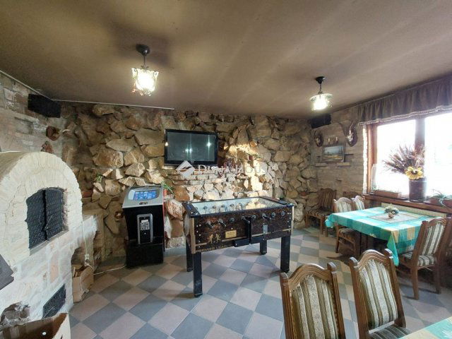 Eladó üzlethelyiség, Nádasdladányban 109.9 M Ft