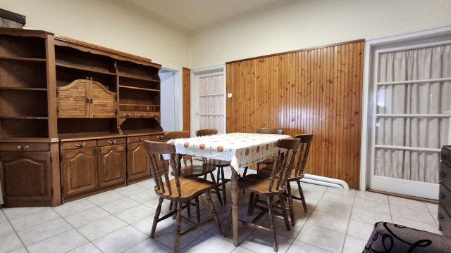 Kiadó családi ház, albérlet, Gyöngyösön 200 E Ft / hó