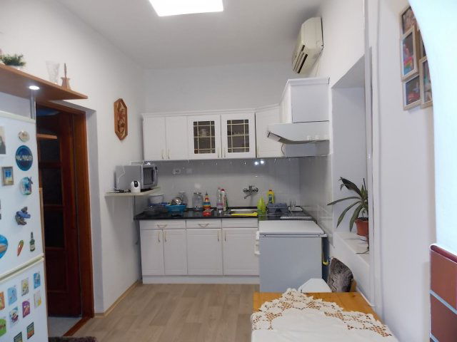 Eladó családi ház, Szolnokon 44.9 M Ft, 2 szobás