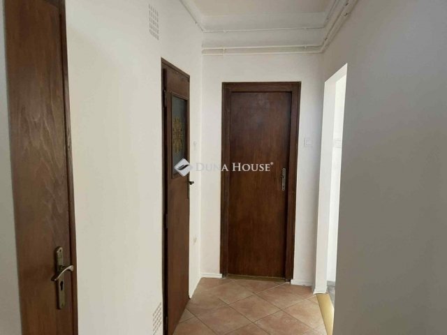 Eladó téglalakás, Szegeden 71.2 M Ft, 2 szobás