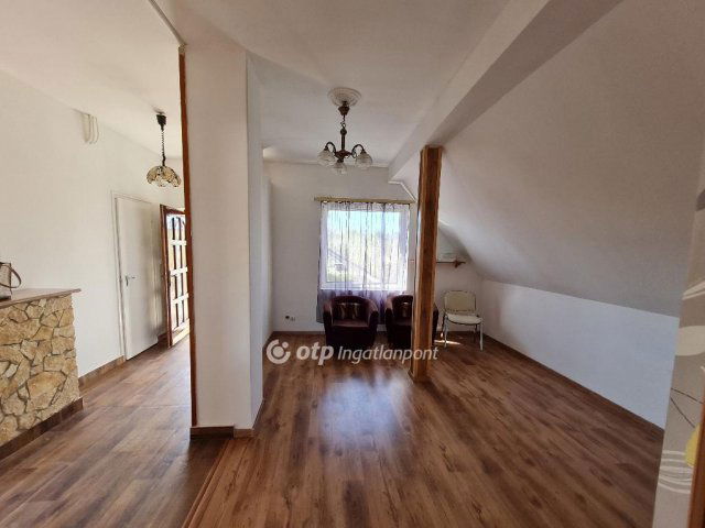 Eladó téglalakás, Gödöllőn 34.5 M Ft, 1+2 szobás