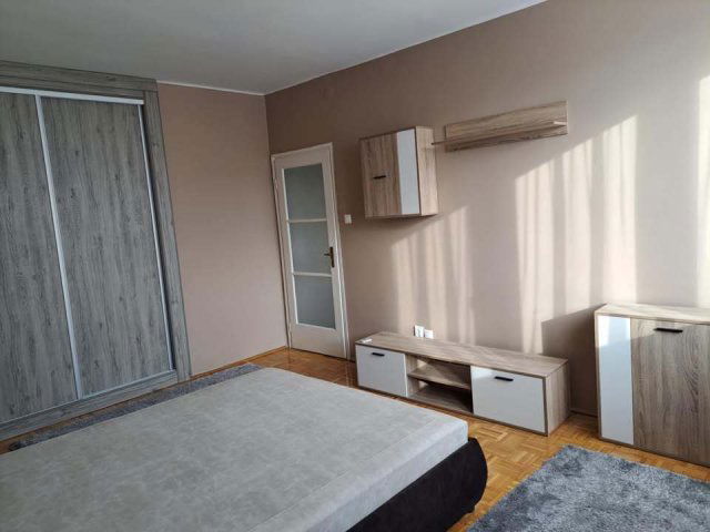 Kiadó téglalakás, albérlet, Debrecenben 200 E Ft / hó