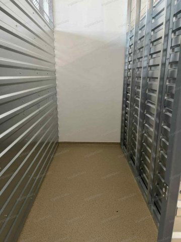 Kiadó ipari ingatlan, Kecskeméten 30 E Ft / hó