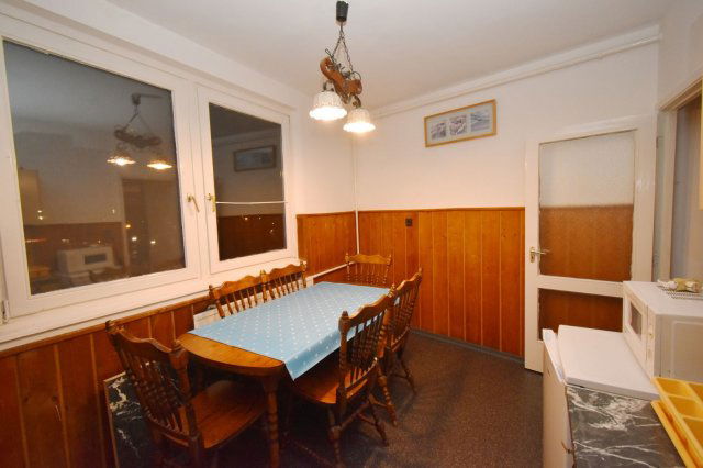 Kiadó panellakás, albérlet, Debrecenben 180 E Ft / hó, 2 szobás