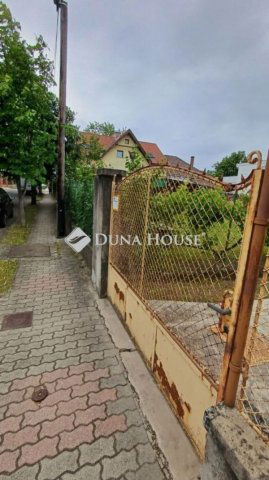 Eladó családi ház, Budapesten, IV. kerületben 130 M Ft, 2 szobás
