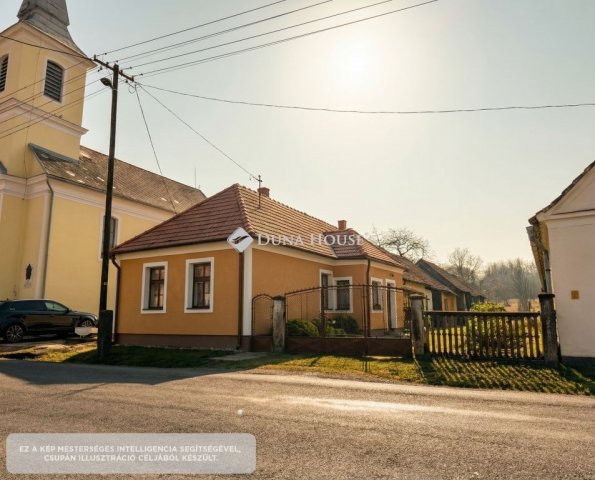 Eladó családi ház, Halogyon 10.4 M Ft, 2 szobás