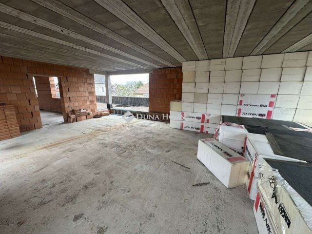 Eladó családi ház, Albertirsán 115 M Ft, 7 szobás