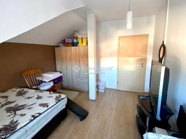 Eladó családi ház, Budapesten, XX. kerületben 32 M Ft, 4 szobás