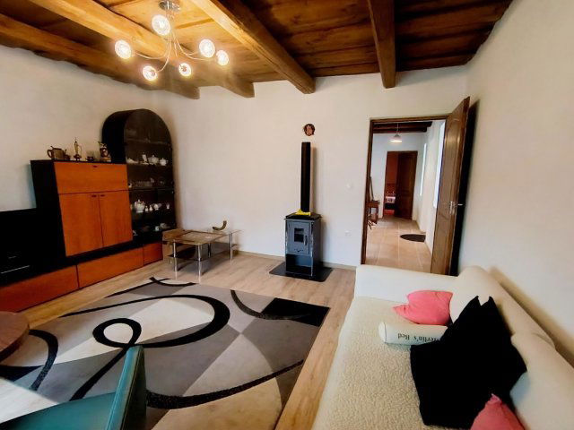 Eladó családi ház, Olaszfán 23 M Ft, 2 szobás