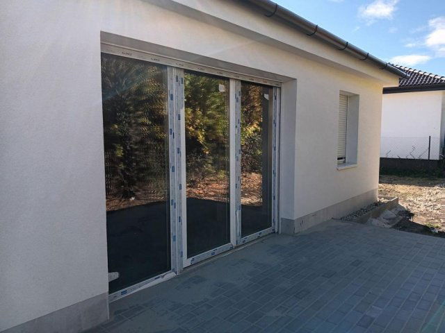 Eladó ikerház, Siófokon 89.9 M Ft, 4 szobás