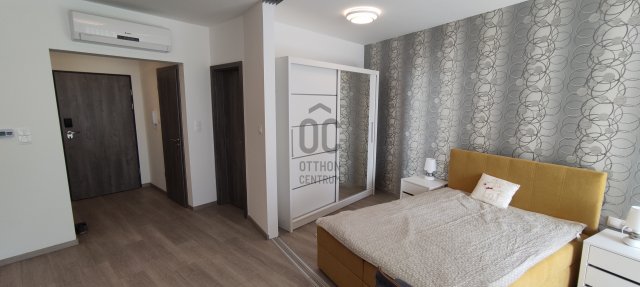 Kiadó téglalakás, albérlet, Debrecenben, Hunyadi János utcában
