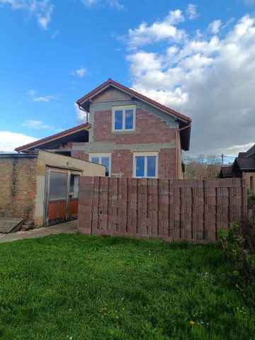 Eladó családi ház, Pécsett, Víg utcában 78.9 M Ft, 5+2 szobás