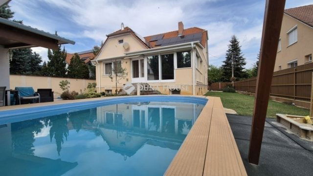 Eladó családi ház, Kecskeméten 199 M Ft, 4 szobás