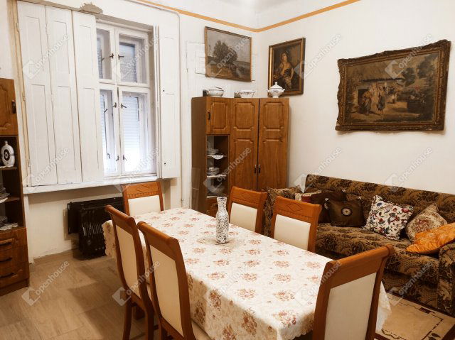 Eladó családi ház, Kisteleken 60 M Ft, 5 szobás