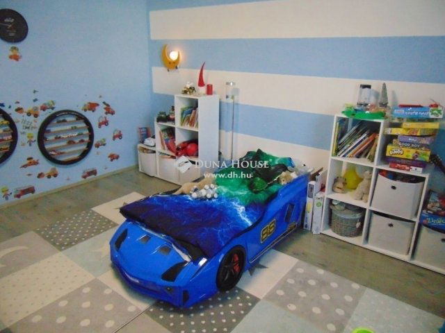 Eladó családi ház, Pellérden 89 M Ft, 5 szobás
