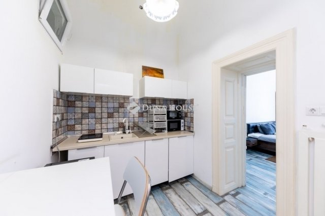 Eladó téglalakás, Budapesten, VII. kerületben 52 M Ft, 1 szobás