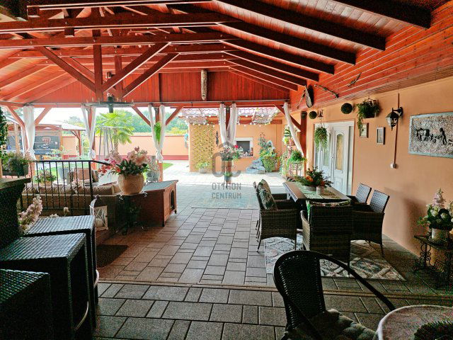 Eladó családi ház, Tabdin 139.9 M Ft, 4 szobás