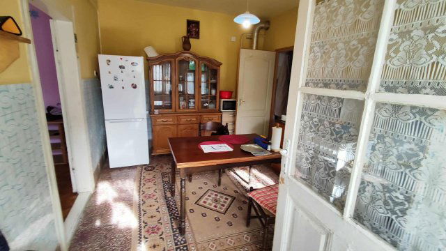 Eladó családi ház, Egerben 59.9 M Ft, 5 szobás